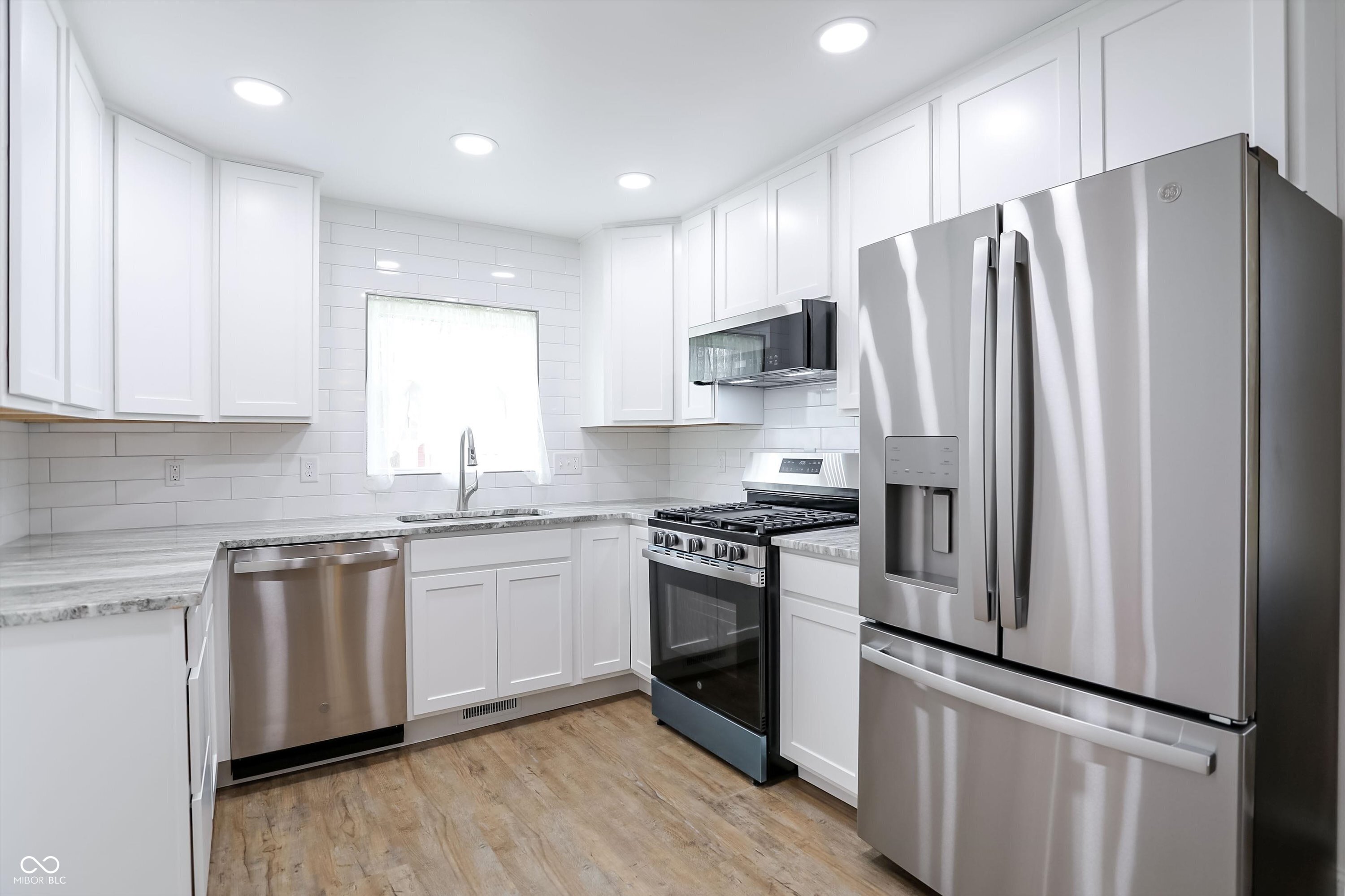 7902 Alexander Street Indianapolis, IN 46259 - Photo 7 of 20