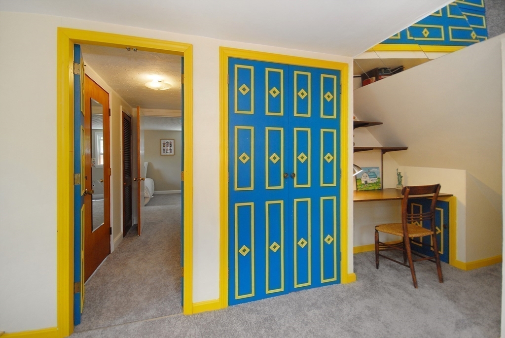 12 Edgewood Road Billerica, MA 01821 - Photo 17 of 27