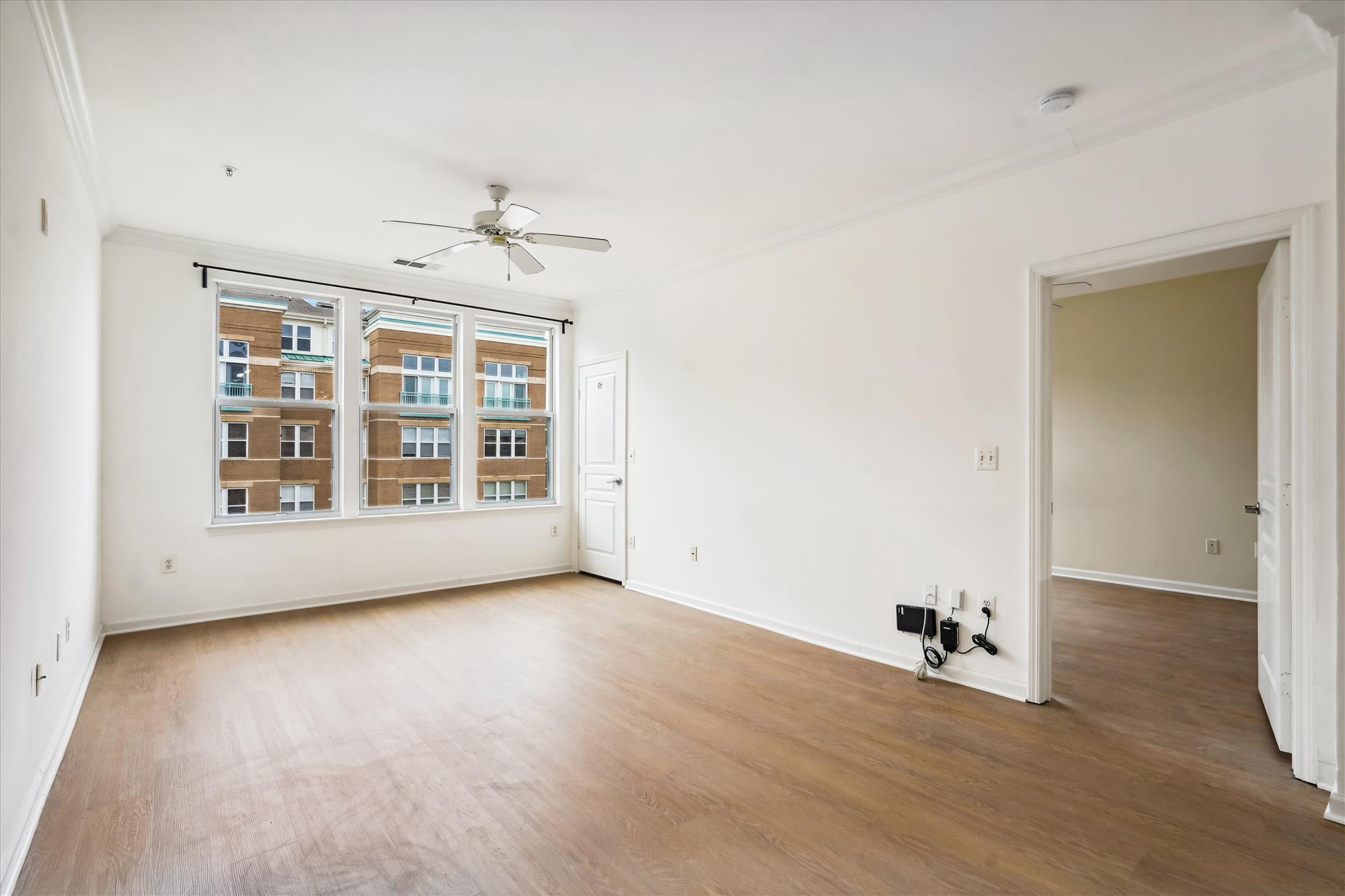 12000 Market Street, Unit 310 Reston, VA 20190 - Photo 8 of 22 Living area