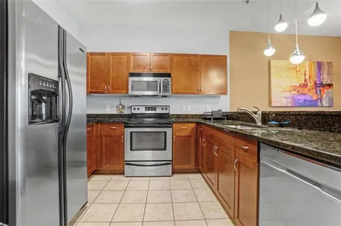 $220,000 | 870 Mayson Turner Road Northwest, Unit 1311, Atlanta, GA 30314