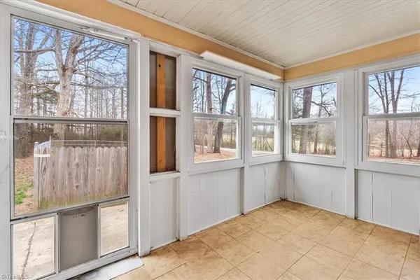 $340,000 | 9185 US Highway 220 Business North, Randleman, NC 27317