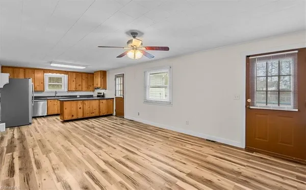 $340,000 | 9185 US Highway 220 Business North, Randleman, NC 27317