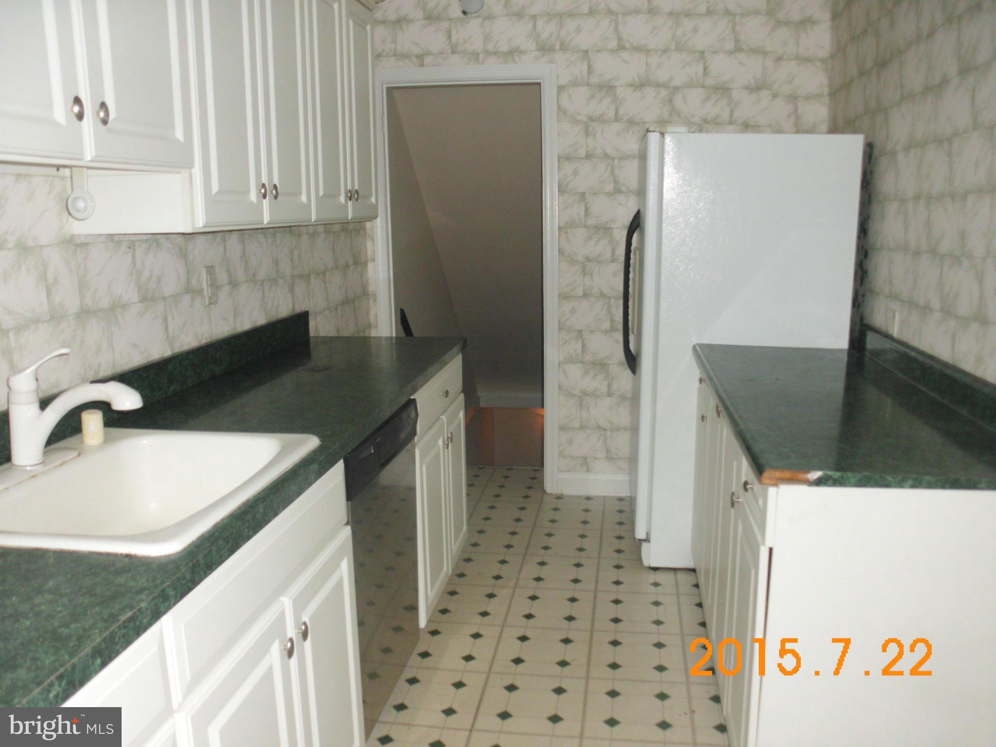 943 Radcliffe Road Baltimore, MD 21204 - Photo 10 of 10 Kitchen