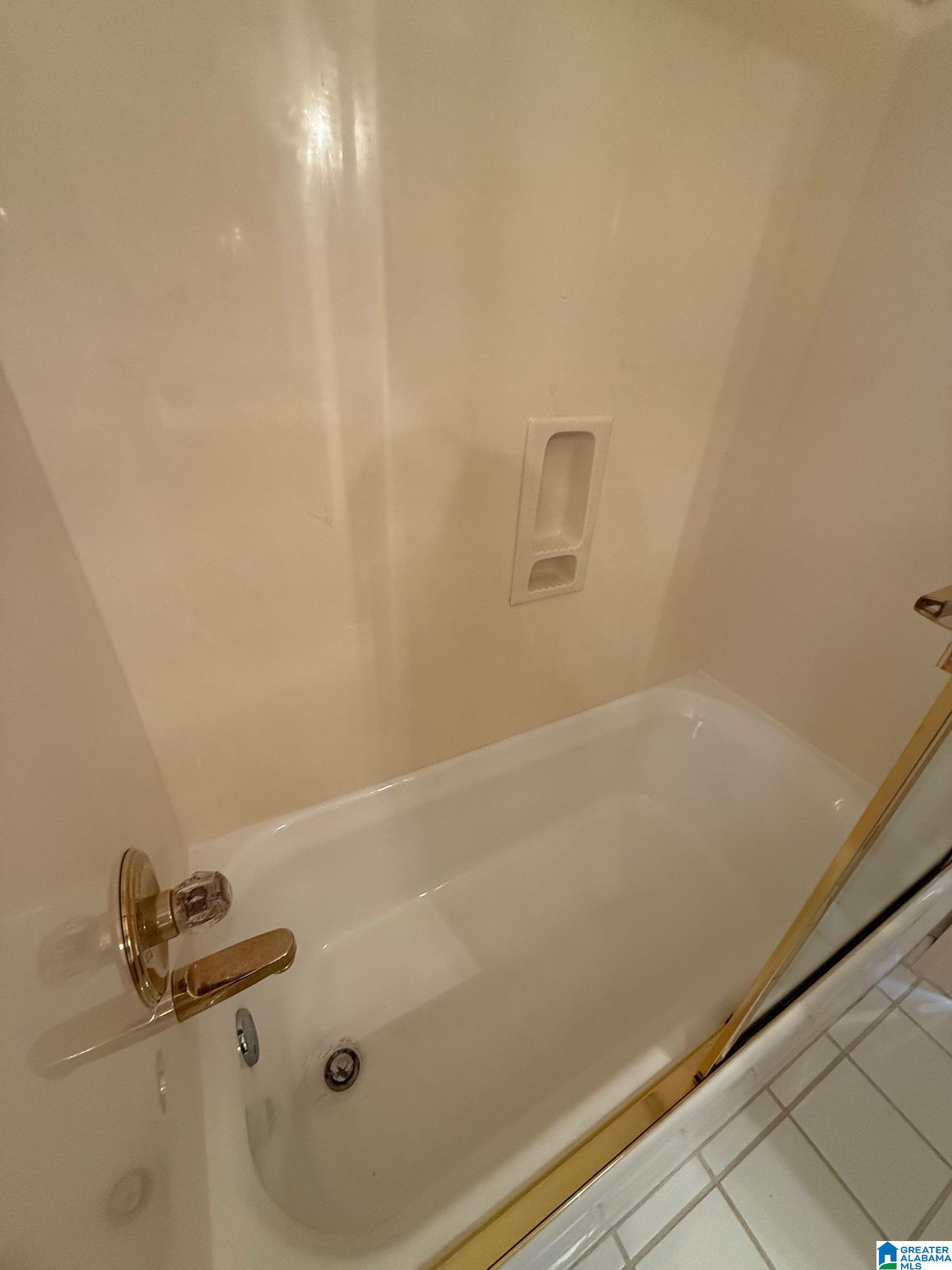 213 Castleman Circle Leeds, AL 35094 - Photo 16 of 18