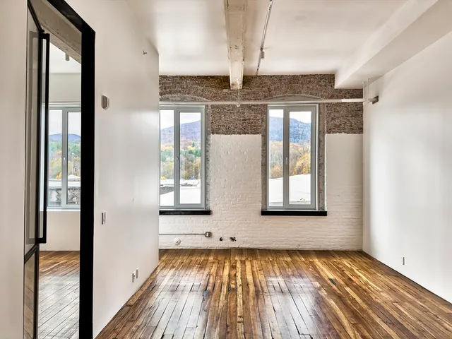 $2,200 | 520 State Road, Unit 202, North Adams, MA 01247