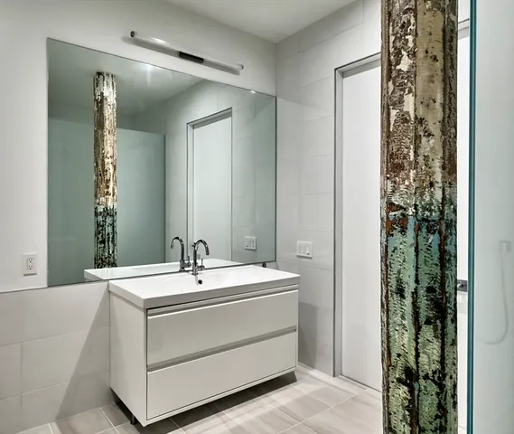 $2,200 | 520 State Road, Unit 202, North Adams, MA 01247