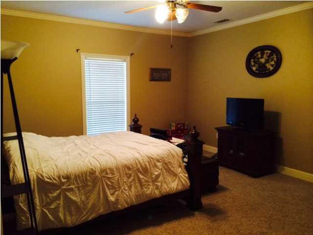 237 McDonald Road Lena, MS 39094 - Photo 27 of 50 Large master bedroom
