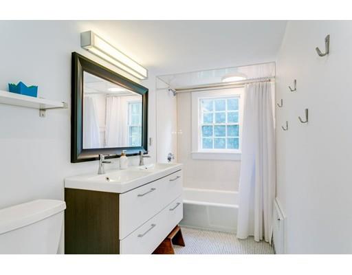 715 Boston Post Road Weston, MA 02493 - Photo 11 of 16