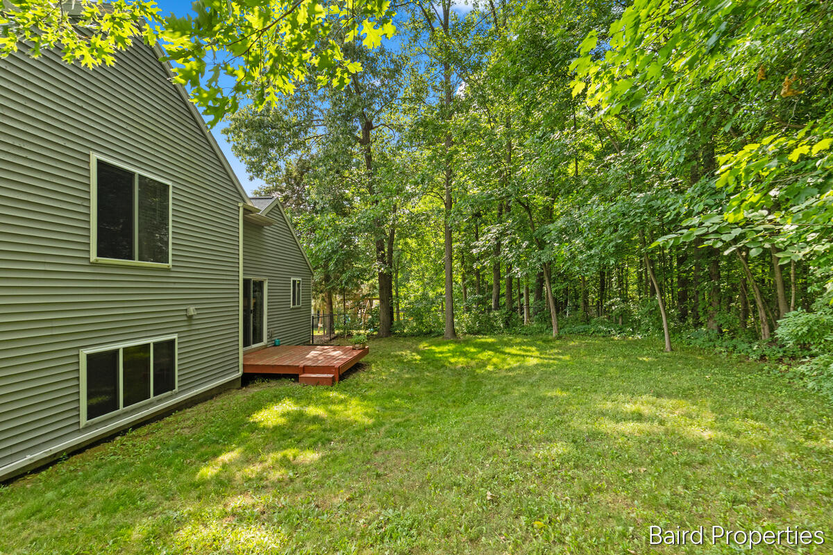 11227 Barnsley Road Lowell, MI 49331 - Photo 3 of 36