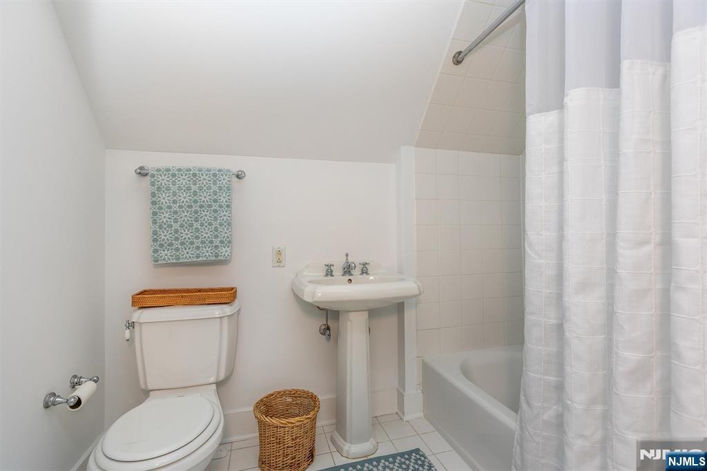 53 Hillside Avenue Glen Ridge, NJ 07028 - Photo 39 of 50