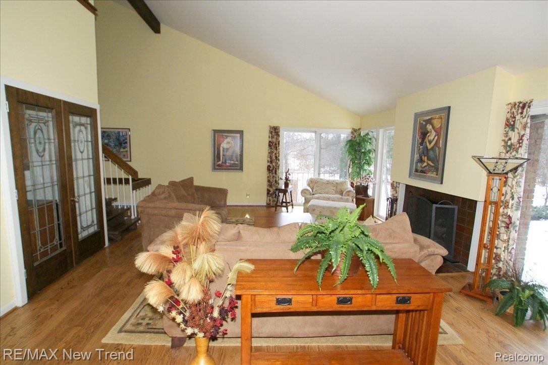 5200 Rector Court Bloomfield Hills, MI 48302 - Photo 6 of 25 Great Rm w/ FP & Wet Bar