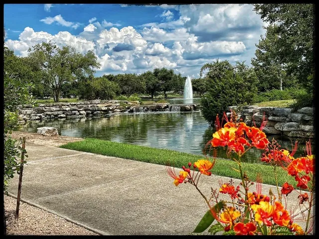 $1,950 | 129 Dewberry Drive, Georgetown, TX 78633