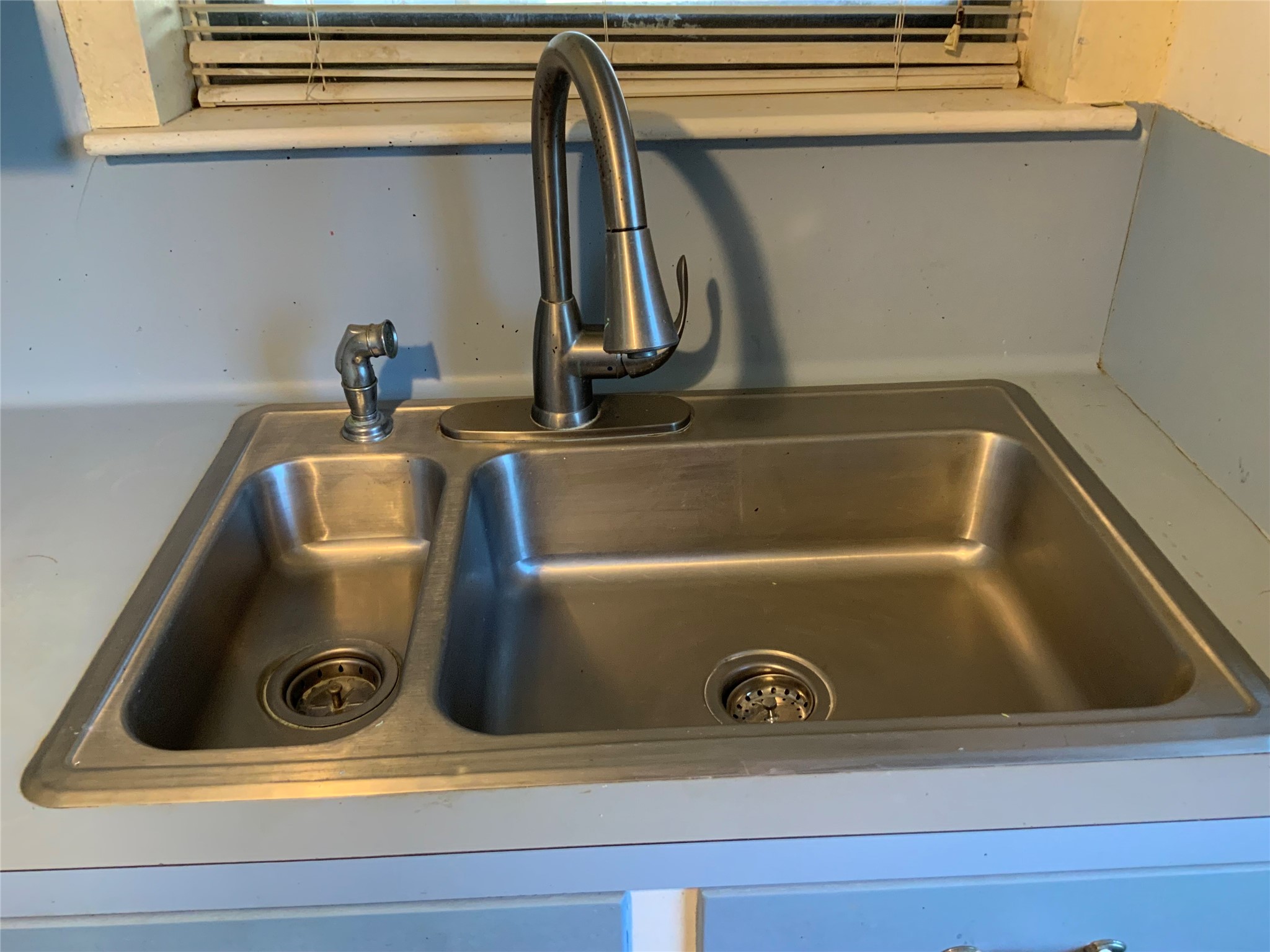 301 Travis Street Baytown, TX 77520 - Photo 18 of 37 Cute sink!