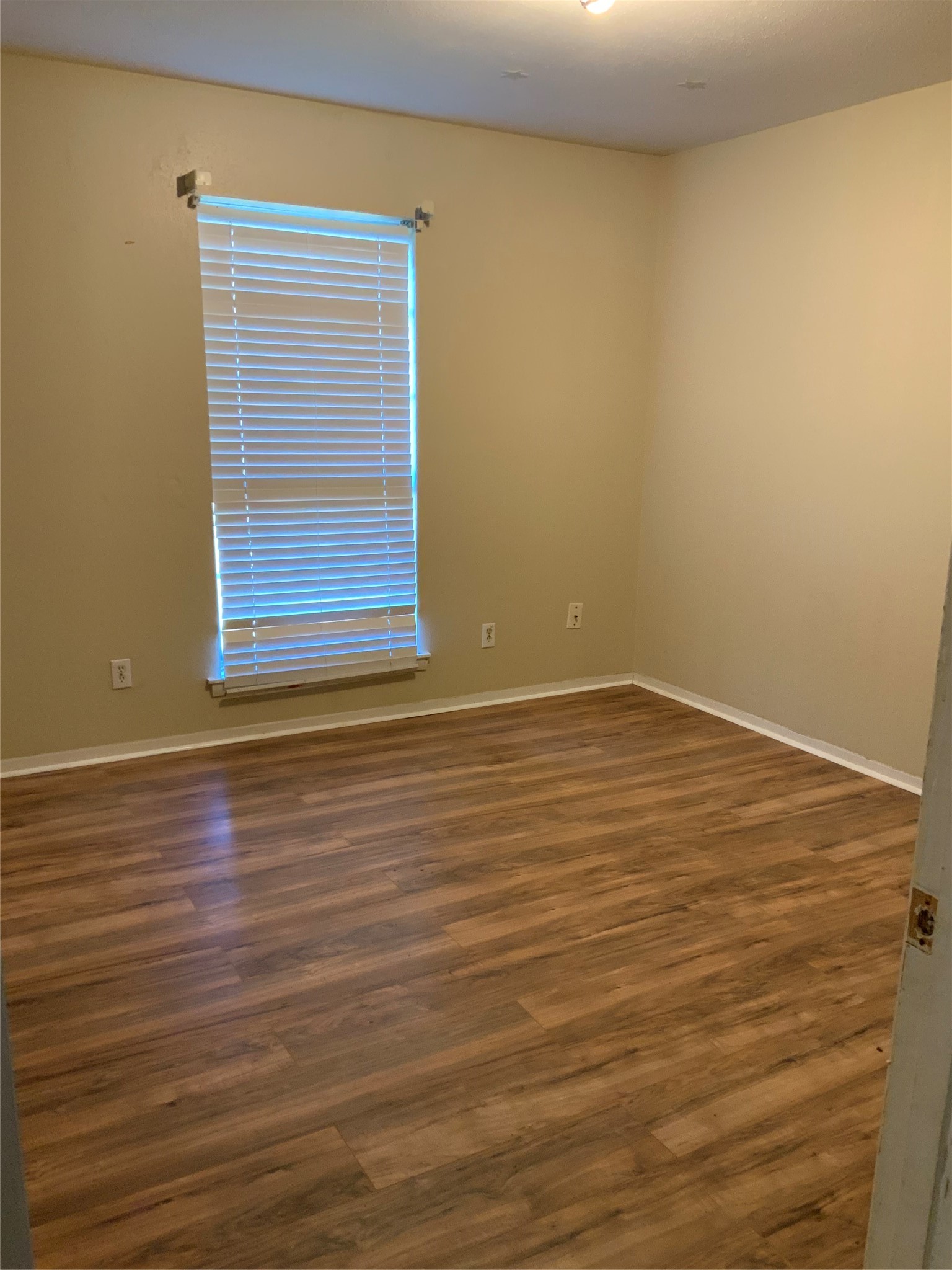 301 Travis Street Baytown, TX 77520 - Photo 23 of 37 Bedroom 2