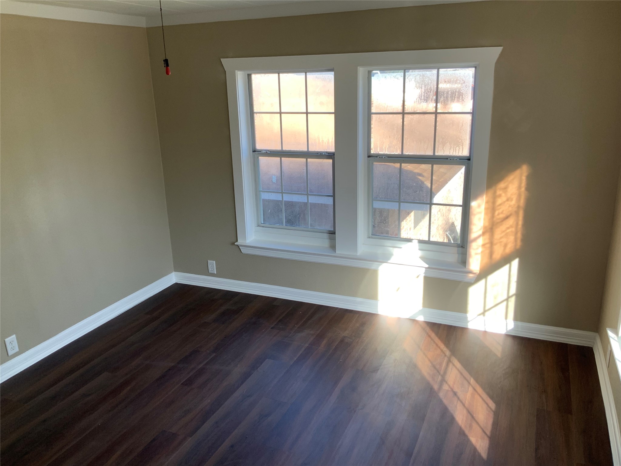 301 Travis Street Baytown, TX 77520 - Photo 32 of 37 Bedroom 1