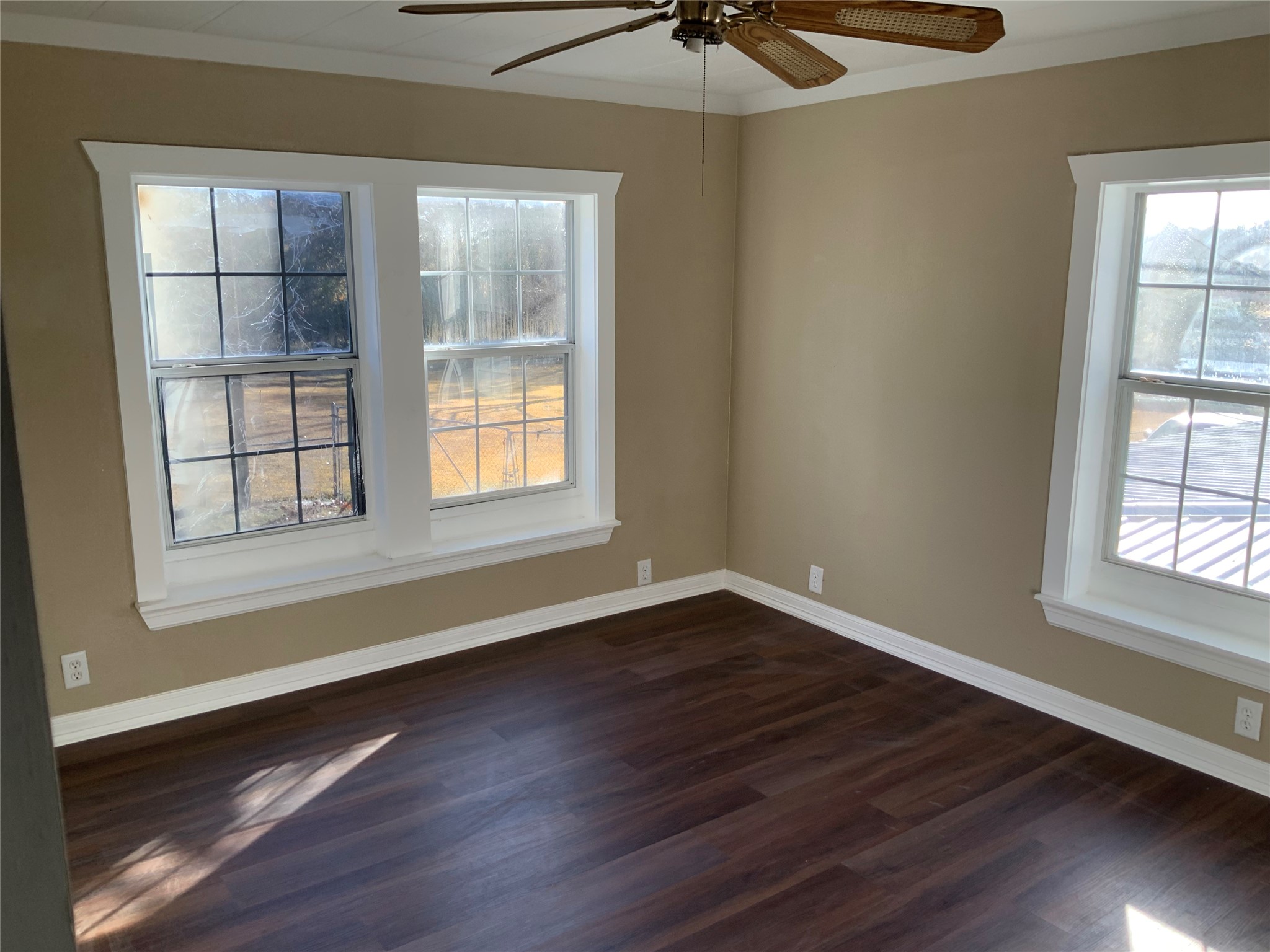 301 Travis Street Baytown, TX 77520 - Photo 36 of 37 Bedroom 2