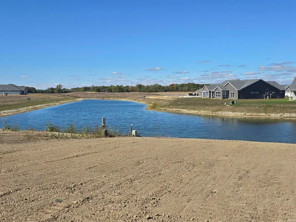 $512,900 | 5326 Carroll Creek Run, Fort Wayne, IN 46818