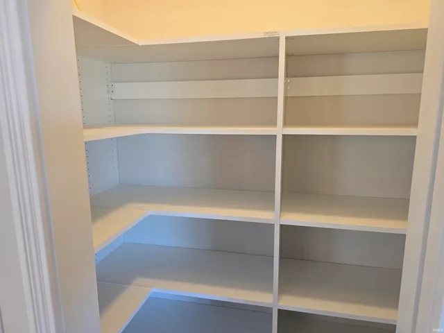 $512,900 | 5326 Carroll Creek Run, Fort Wayne, IN 46818