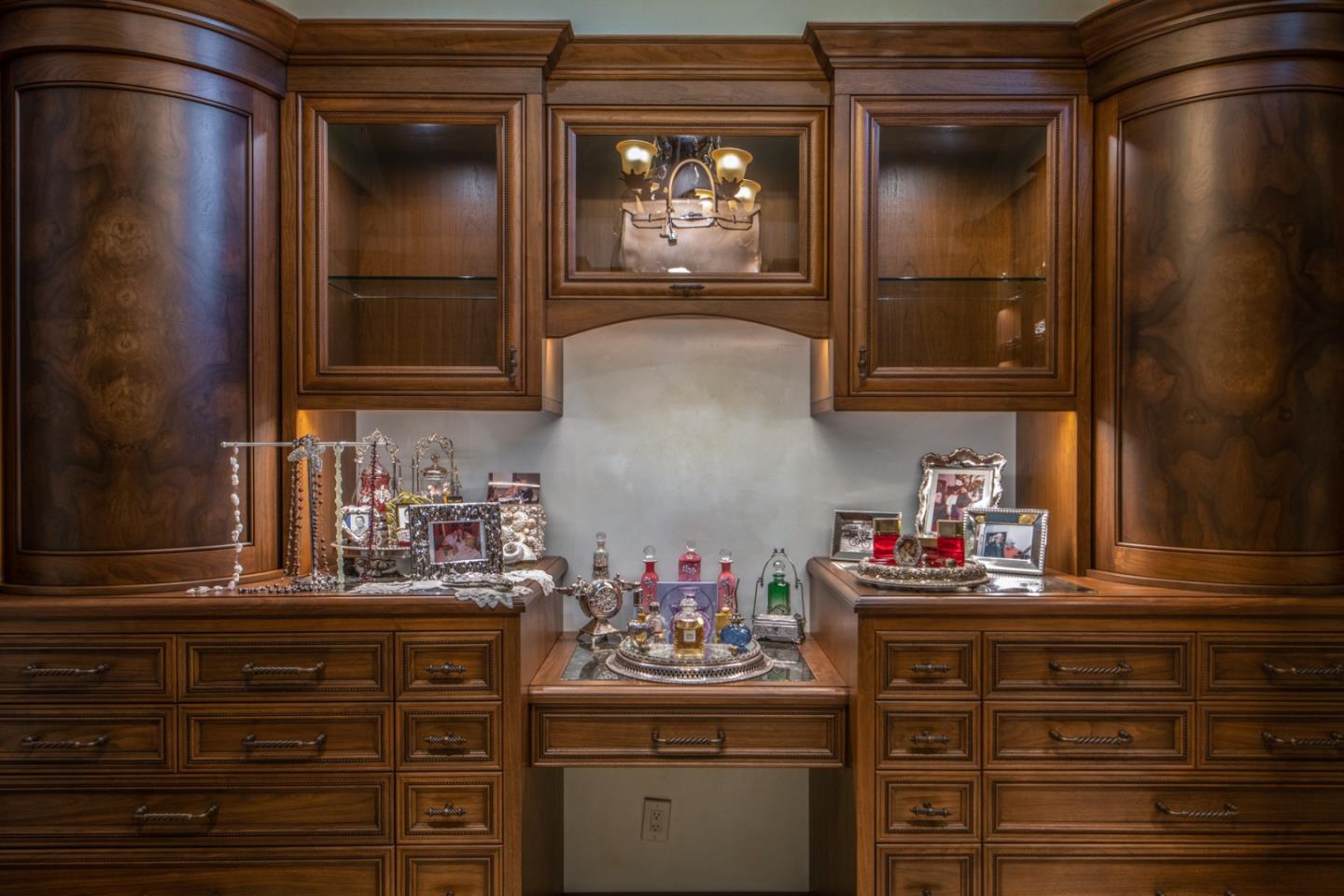 8630 River Meadows Road Carmel, CA 93923 - Photo 19 of 50 a kitchen with a stove and a microwave