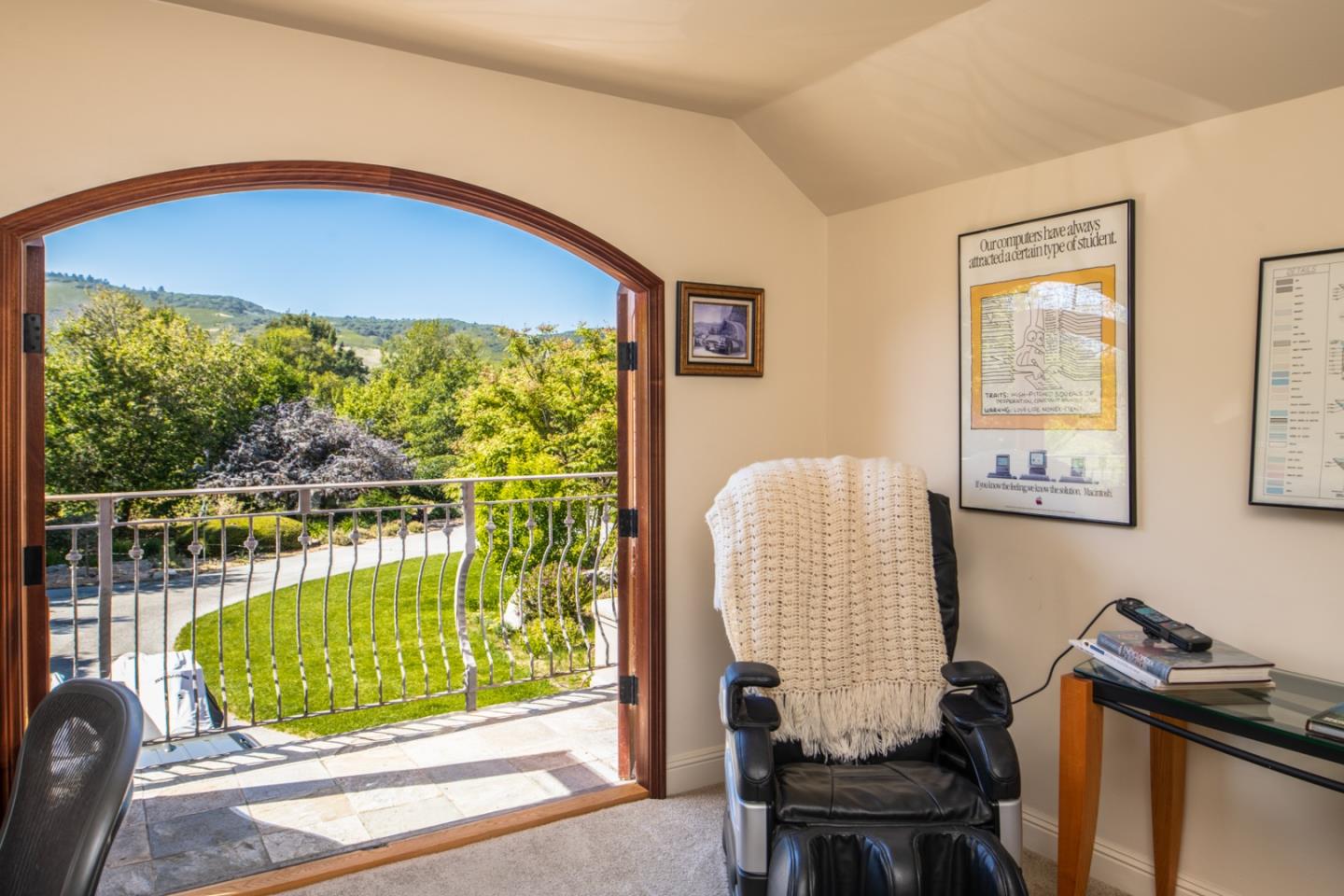 8630 River Meadows Road Carmel, CA 93923 - Photo 28 of 50 a view of a living room and a window