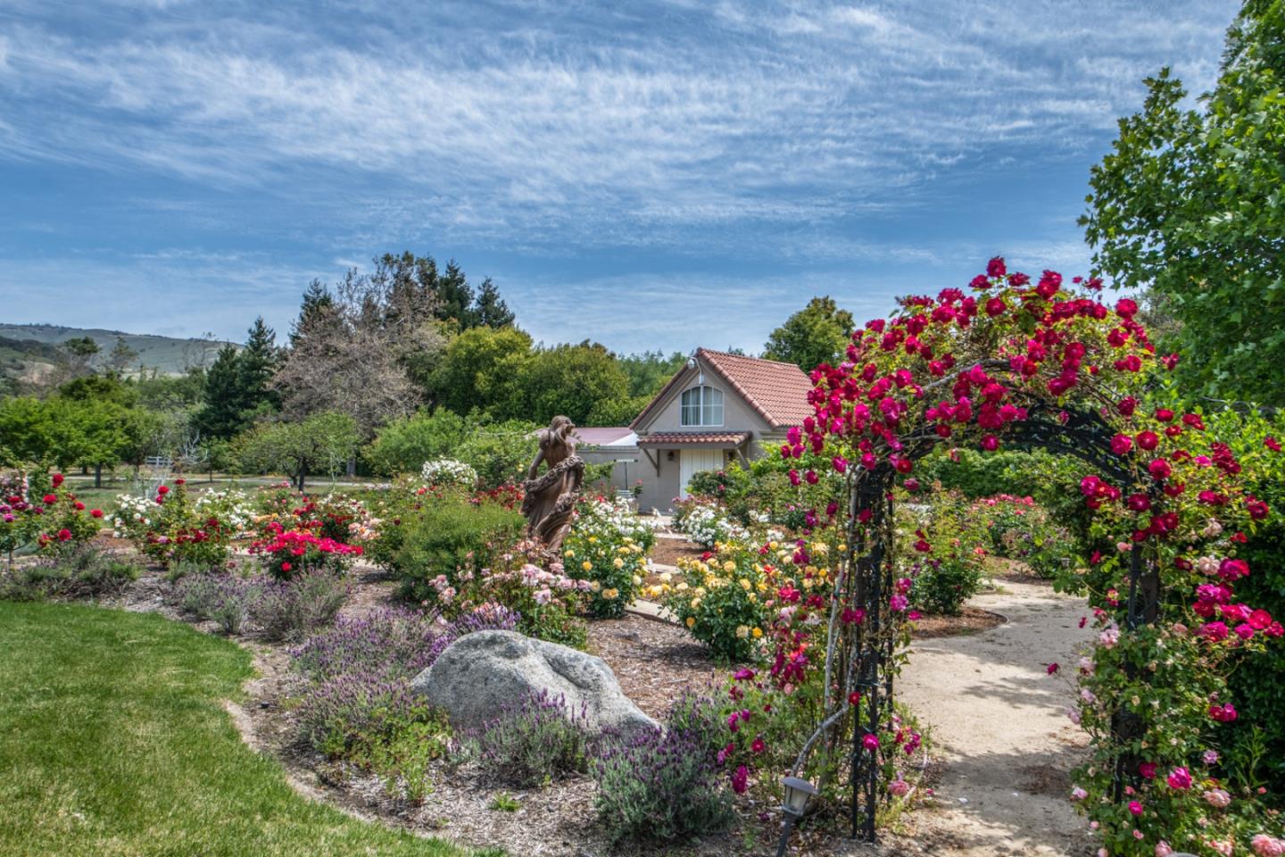 8630 River Meadows Road Carmel, CA 93923 - Photo 48 of 50 a picture of flowers