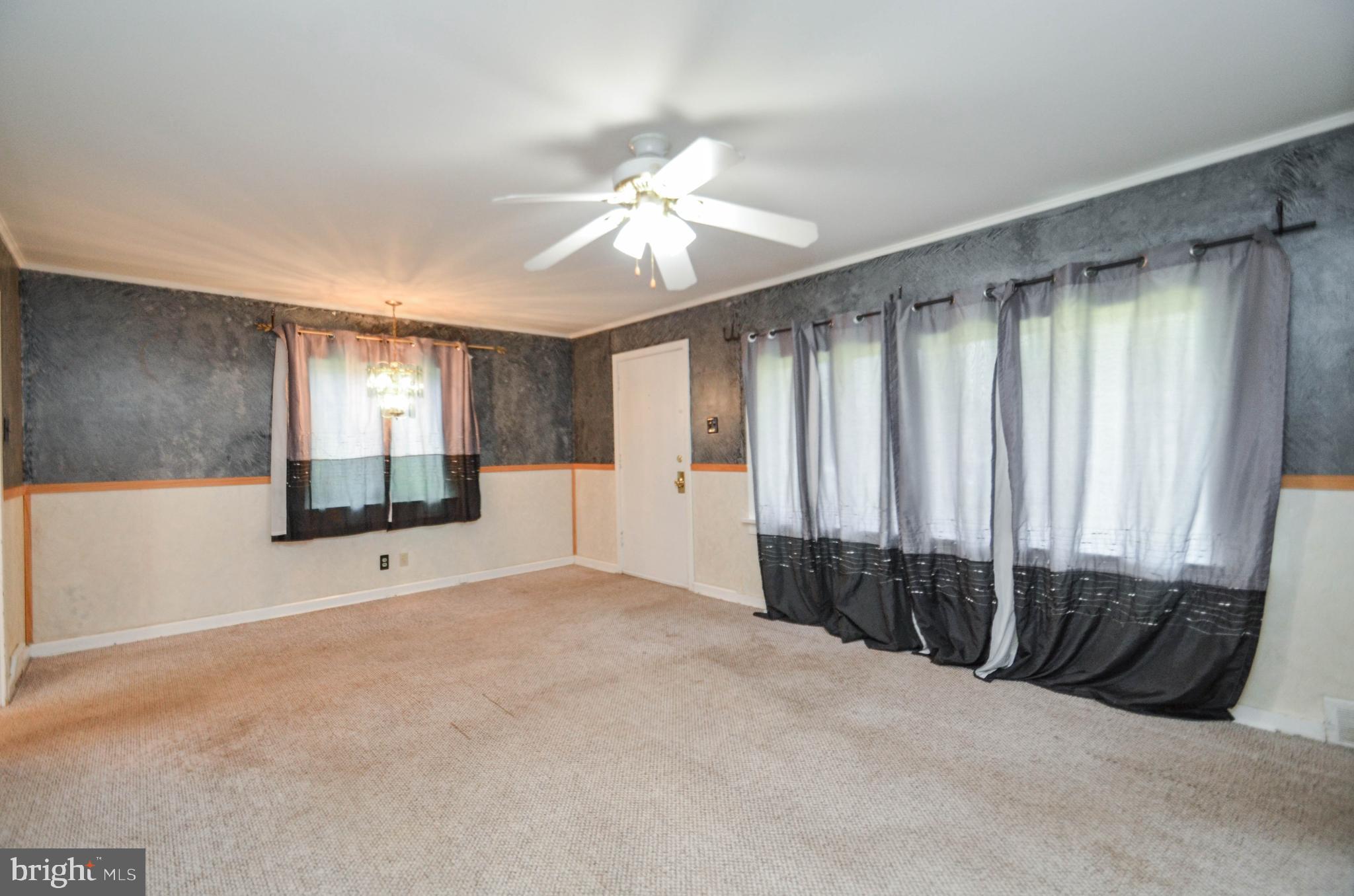 317 Crestview Road Lansdale, PA 19446 - Photo 3 of 28 Gallery Image 3