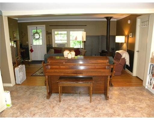 300 Sutherland Pond Road Sabattus, ME 04280 - Photo 9 of 15 Den/Family/Great Room.