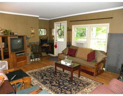 300 Sutherland Pond Road Sabattus, ME 04280 - Photo 10 of 15 Living Room.