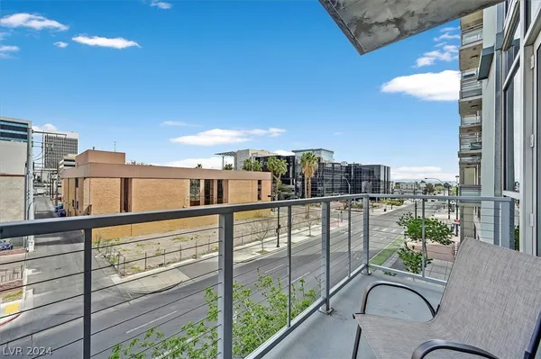 $3,000 | 353 East Bonneville Avenue, Unit 303, Las Vegas, NV 89101