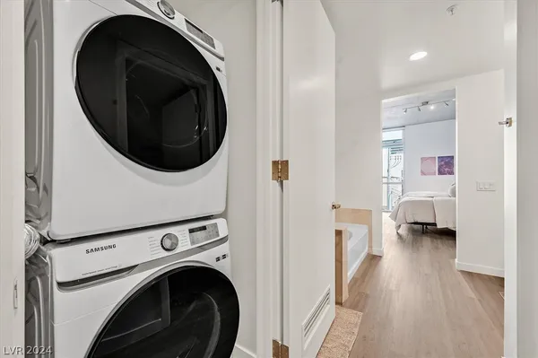 $3,000 | 353 East Bonneville Avenue, Unit 303, Las Vegas, NV 89101