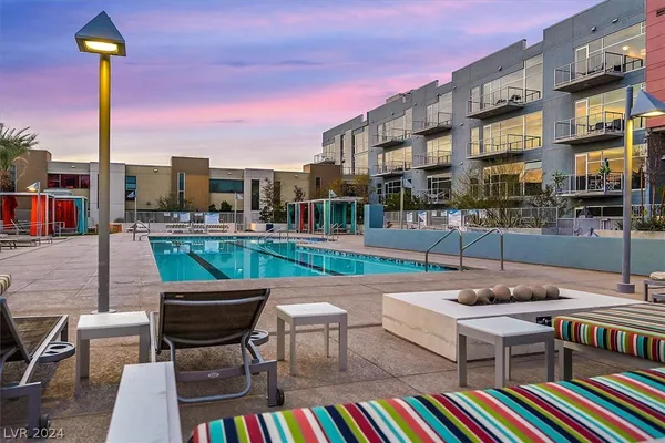 $3,000 | 353 East Bonneville Avenue, Unit 303, Las Vegas, NV 89101