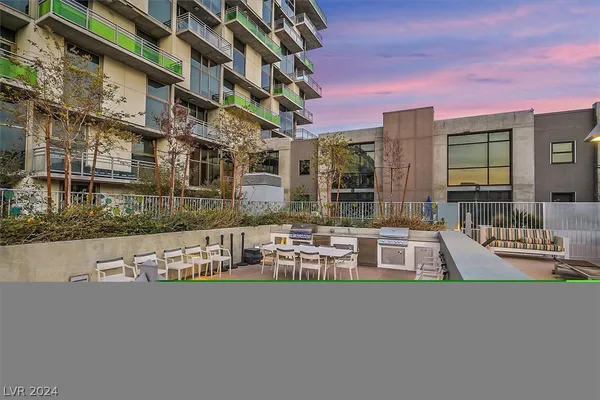 $3,000 | 353 East Bonneville Avenue, Unit 303, Las Vegas, NV 89101