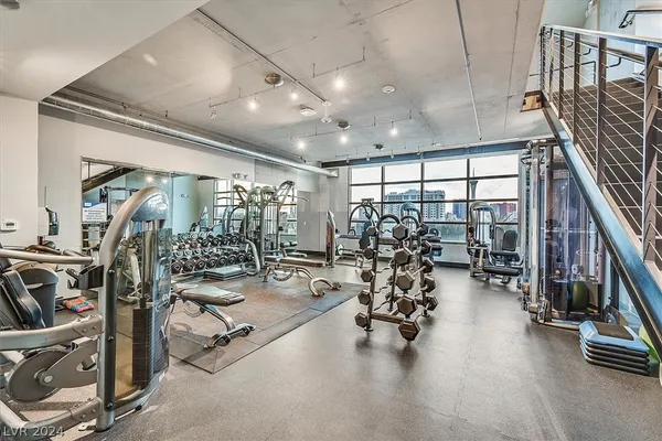 $3,000 | 353 East Bonneville Avenue, Unit 303, Las Vegas, NV 89101