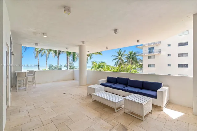 $6,000 | 4201 Collins Avenue, Unit 701, Miami Beach, FL 33140