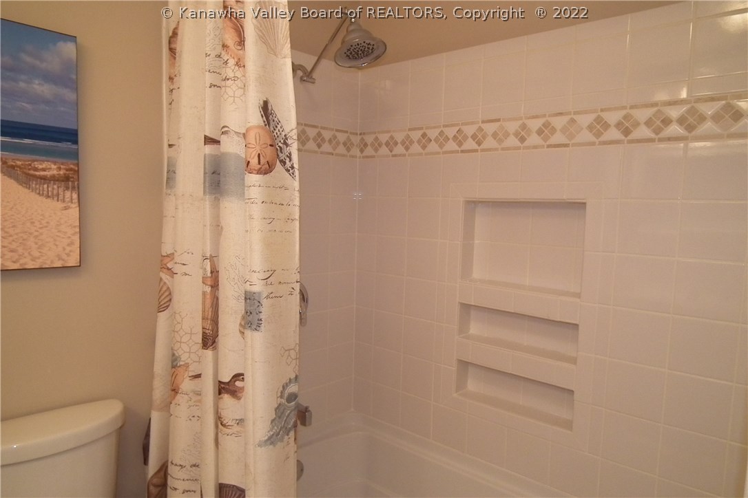 3974 Indian Creek Road Elkview, WV 25071 - Photo 6 of 22 Gallery Image 6