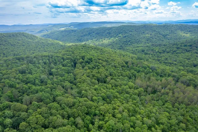 $399,000 | 230 Taylor Valley Road, Strafford, VT 05072