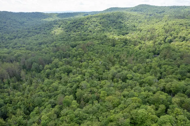 $399,000 | 230 Taylor Valley Road, Strafford, VT 05072