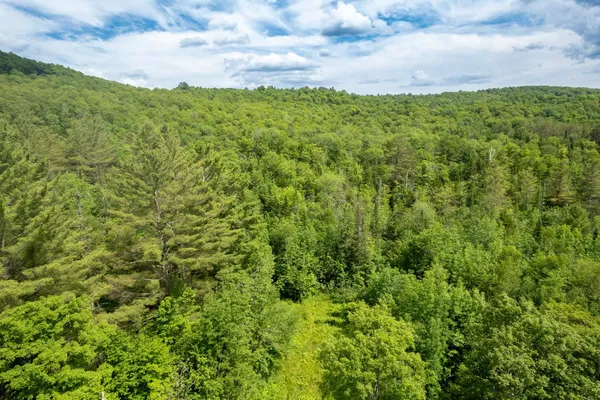 $349,000 | 230 Taylor Valley Road, Strafford, VT 05072