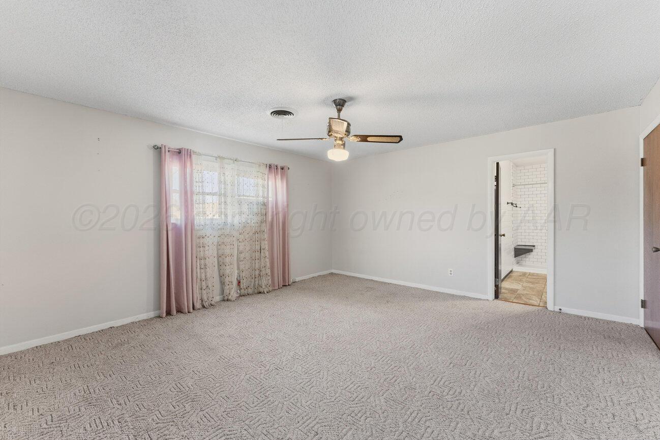 205 Houston Street Borger, TX 79007 - Photo 30 of 57 Upstairs Primary Bedroom-3