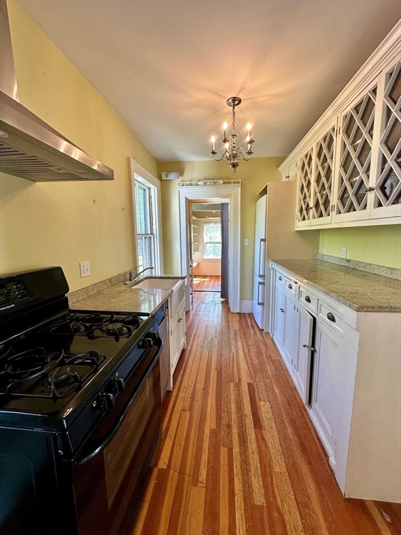 984 Chestnut Street, Unit 2 Newton, MA 02464 - Photo 1 of 16