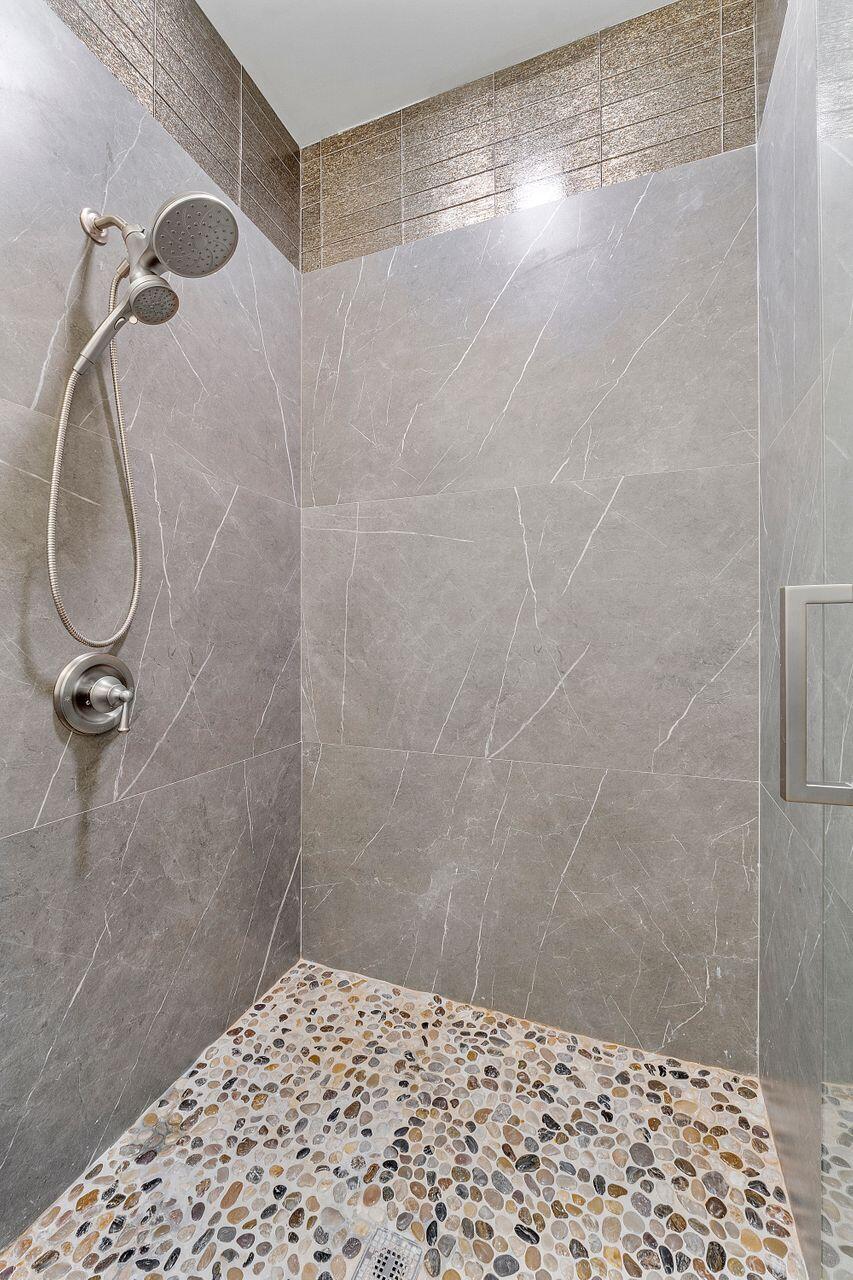 17057 Watersprite Lakes Road Boca Raton, FL 33496 - Photo 51 of 86 17057_Watersprite_Lakes_Rd_054