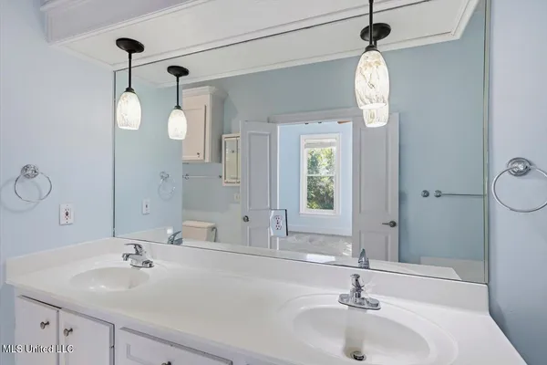 $255,000 | 1547 Brecon Drive, Jackson, MS 39211