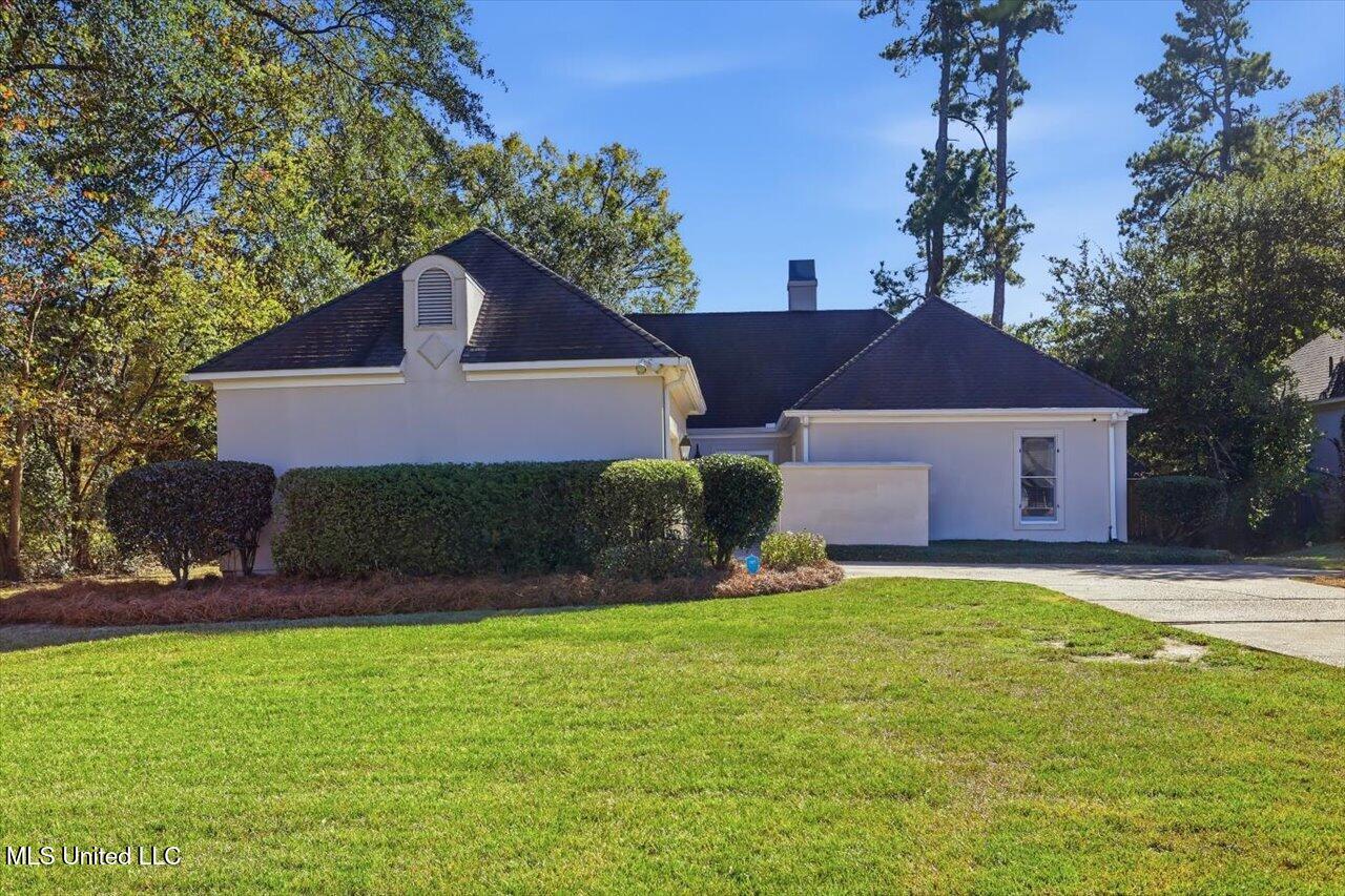 1547 Brecon Drive Jackson, MS 39211 - Photo 2 of 23 Front