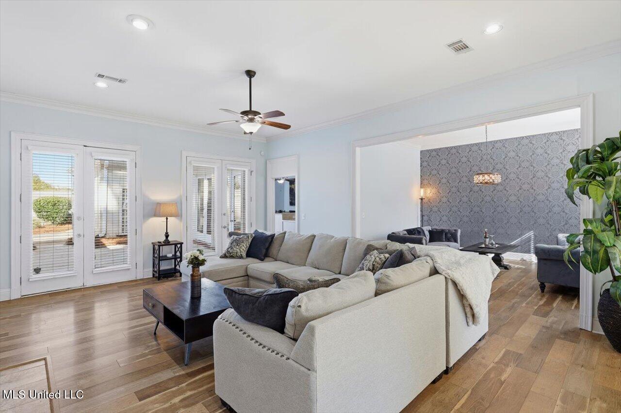 1547 Brecon Drive Jackson, MS 39211 - Photo 4 of 23 Den