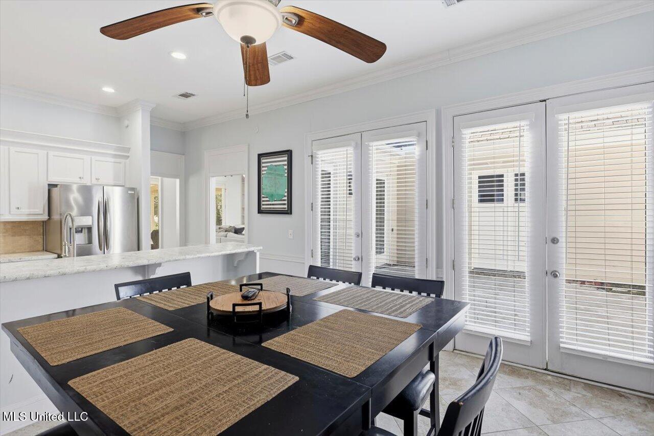 1547 Brecon Drive Jackson, MS 39211 - Photo 10 of 23 Breakfast nook