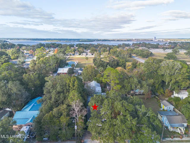 $234,900 | 1054 Columbus Street, Biloxi, MS 39530