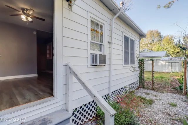 $234,900 | 1054 Columbus Street, Biloxi, MS 39530