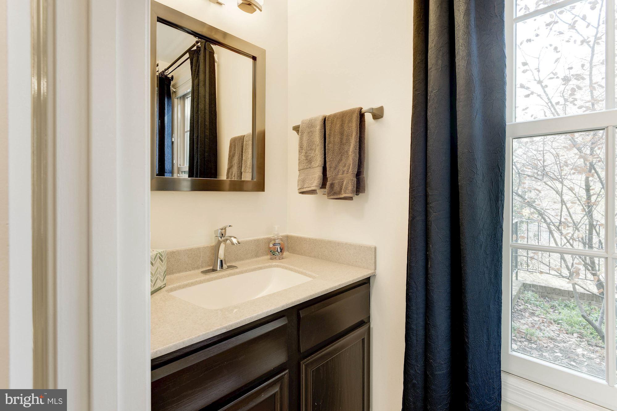 4628 4th Road North Arlington, VA 22203 - Photo 13 of 29 Bath