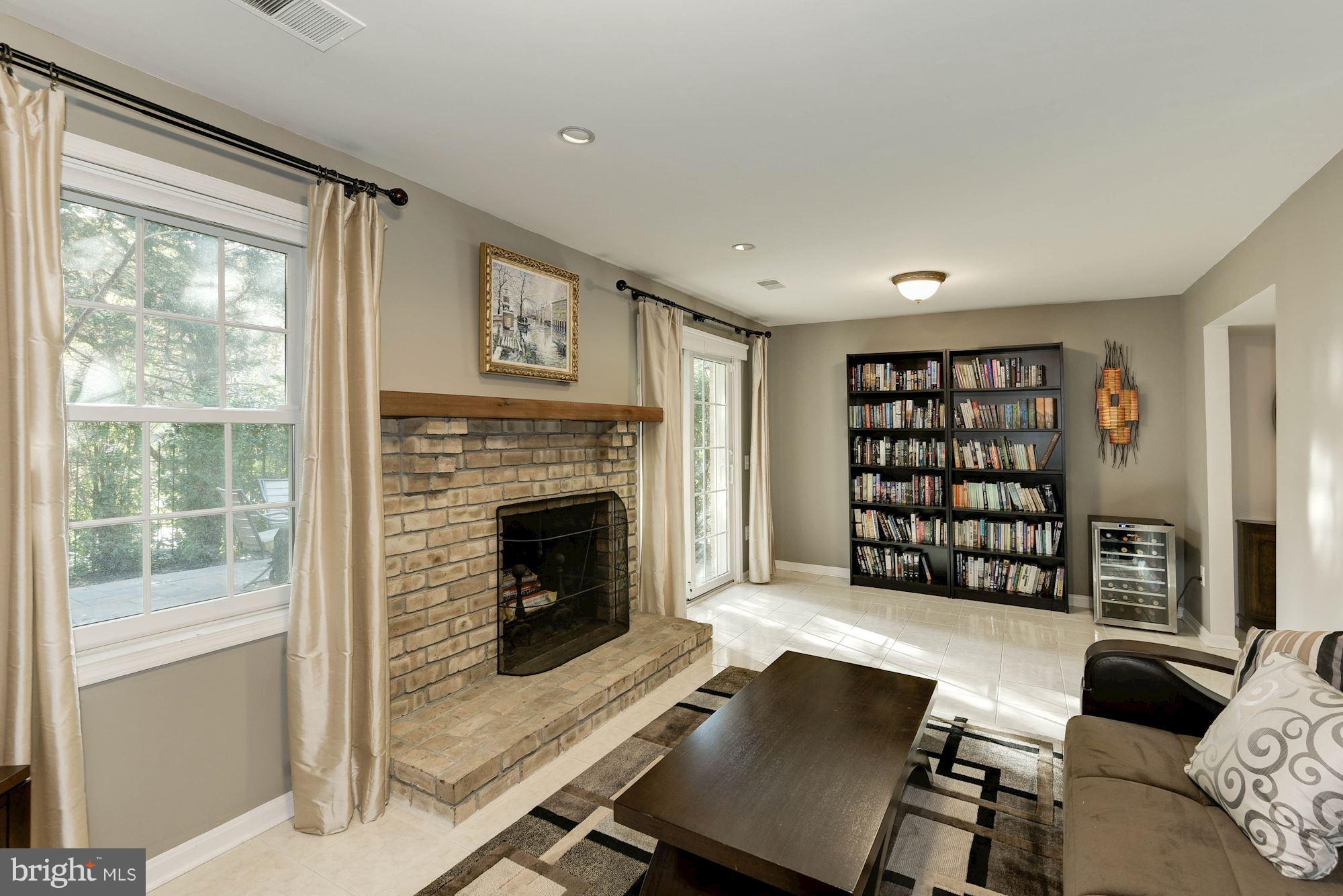 4628 4th Road North Arlington, VA 22203 - Photo 24 of 29 Family Room
