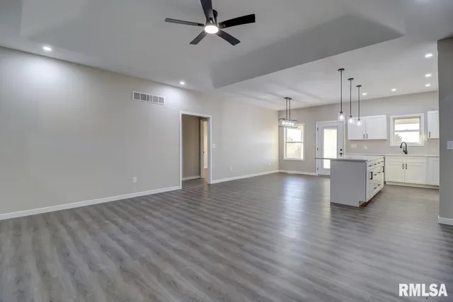 $369,000 | 1024 11th Avenue, Fulton, IL 61252